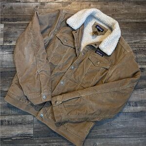 Patagonia Men's Tan Corduroy Jacket with Sherpa Lining